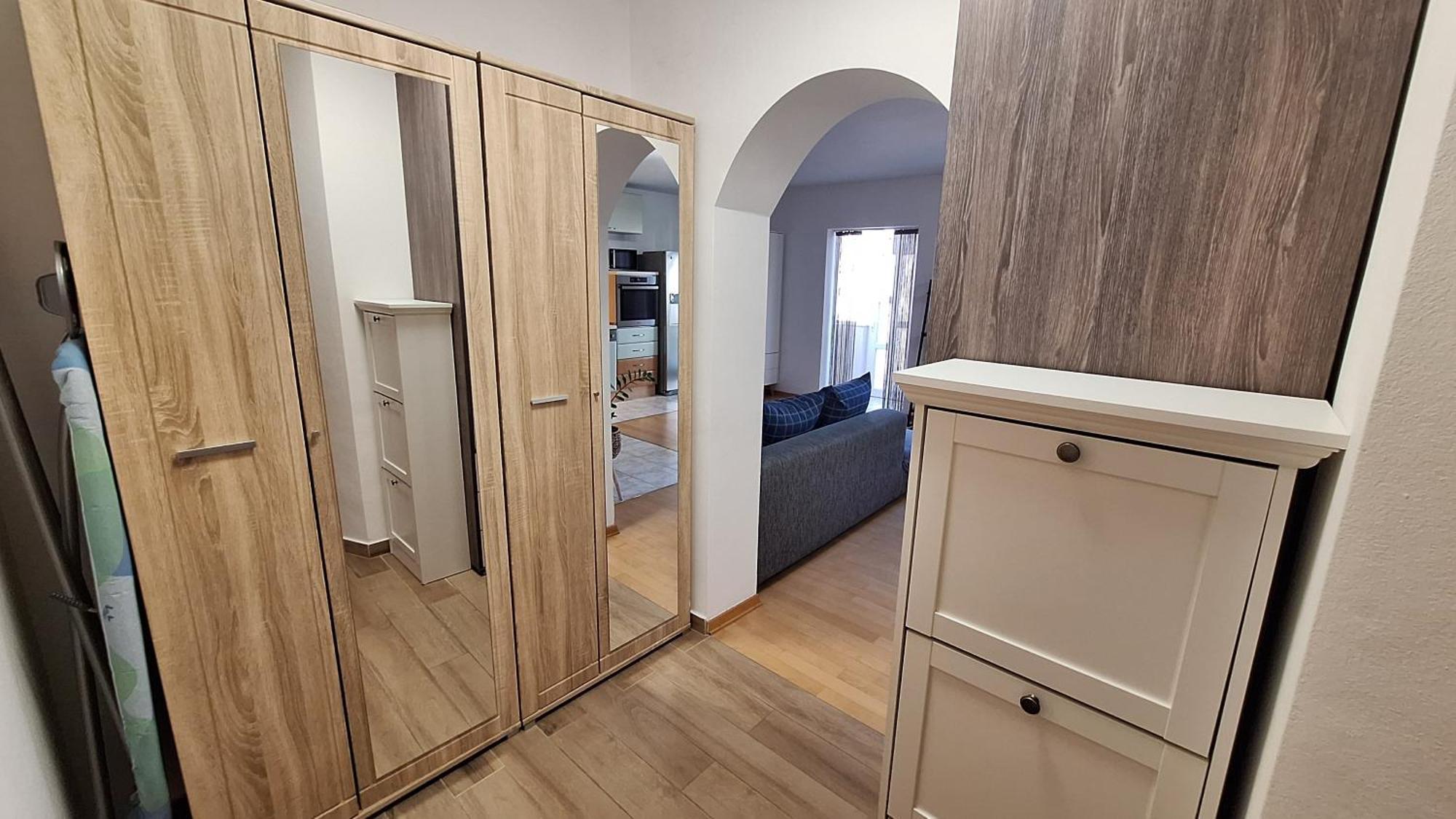 Garden With Private Parking Apartament *